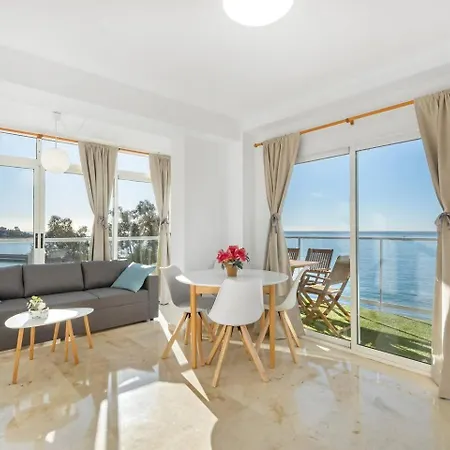 Lovelyloft Alfin Apartment